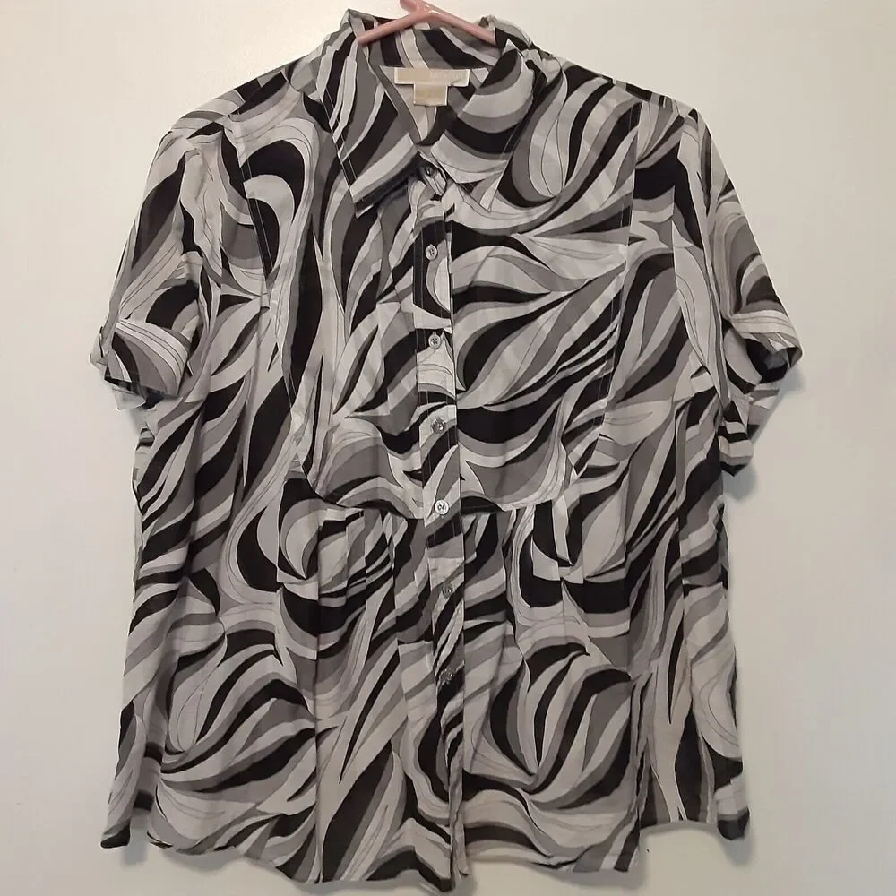 Michael Kors Top Womens 2X Black White Blouse Lightweight Thin Short Sleeve